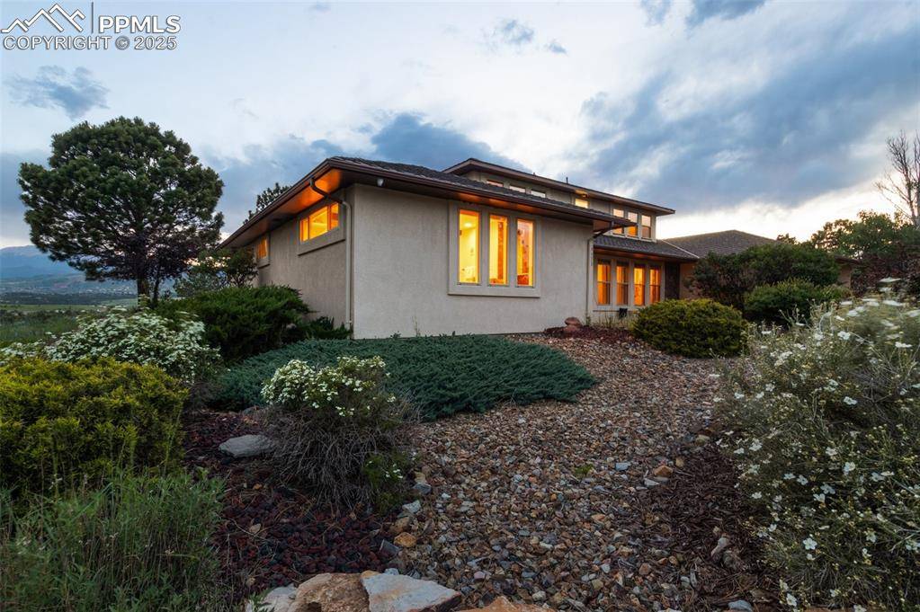 Colorado Springs, CO 80919,6620 Mesedge DR