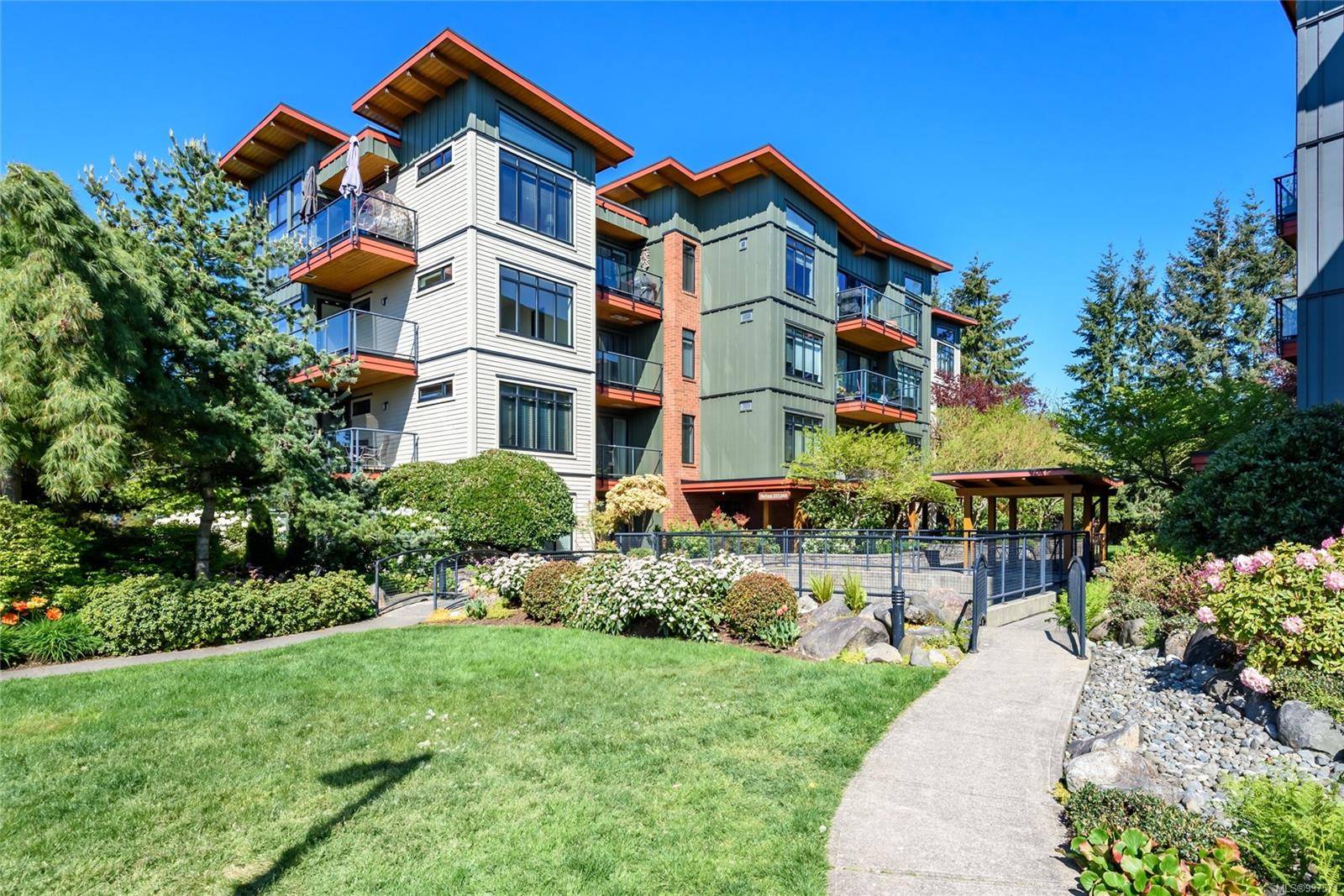 2300 Mansfield Dr #231, Courtenay, BC V9N 3S3