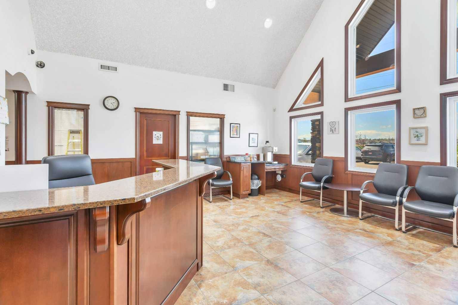 Sylvan Lake, AB T4S 2J4,17 Beju Industrial DR #101