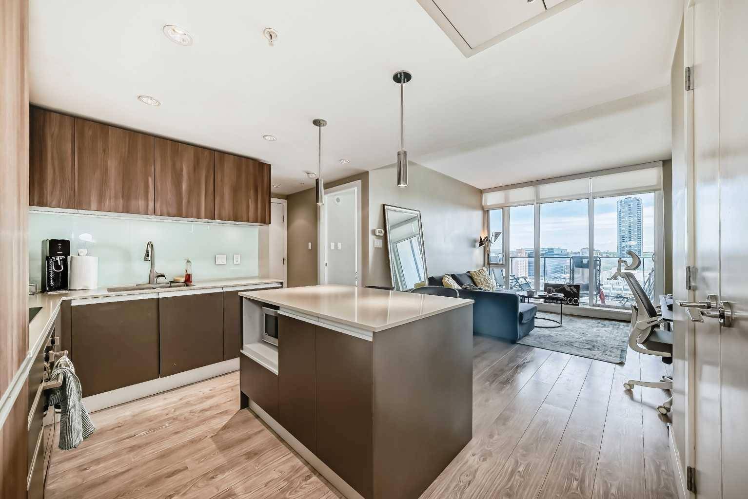 1122 3 ST Southeast #1601, Calgary, AB T2G 1H7