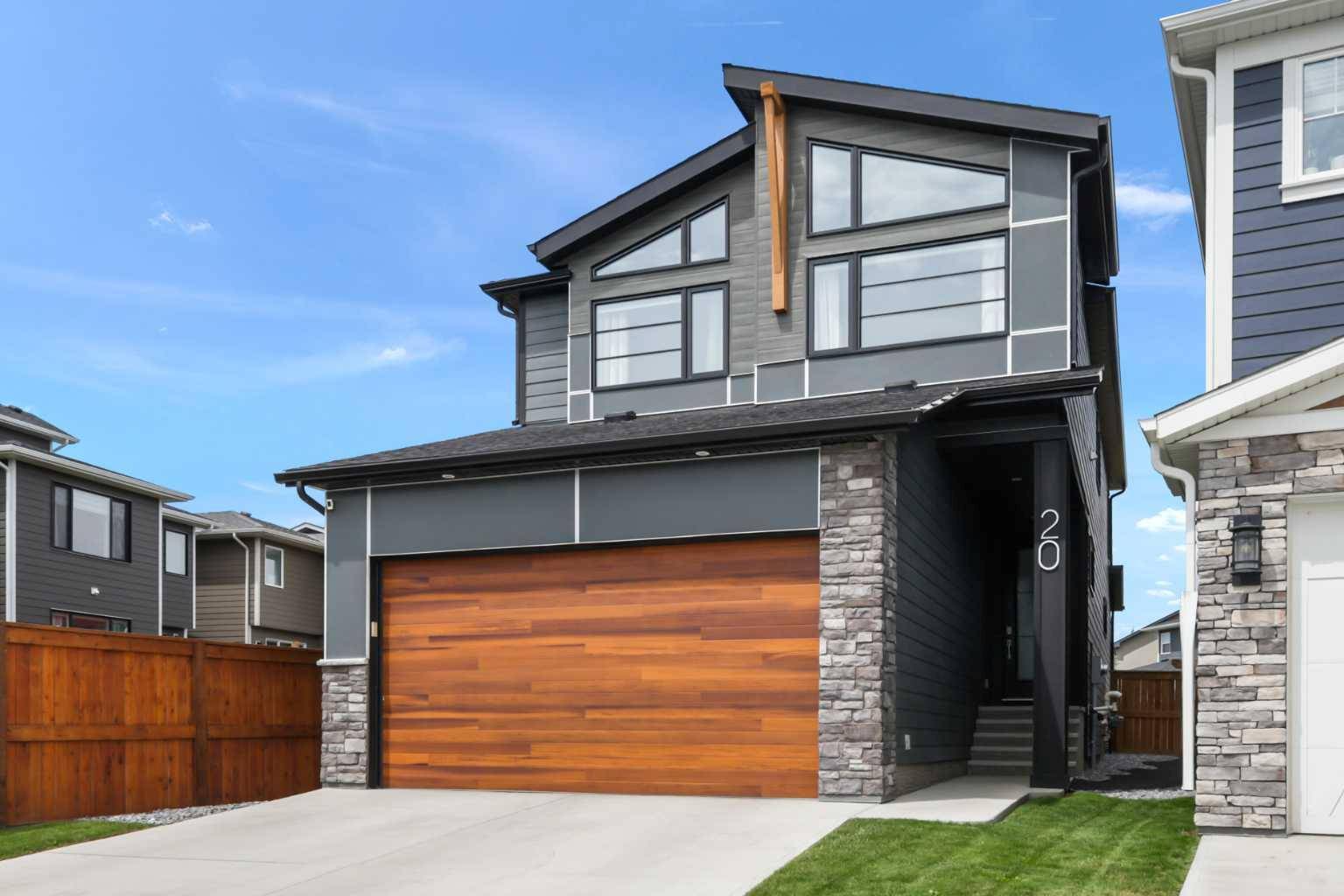 20 Cranbrook MNR SE, Calgary, AB T3M 3K5