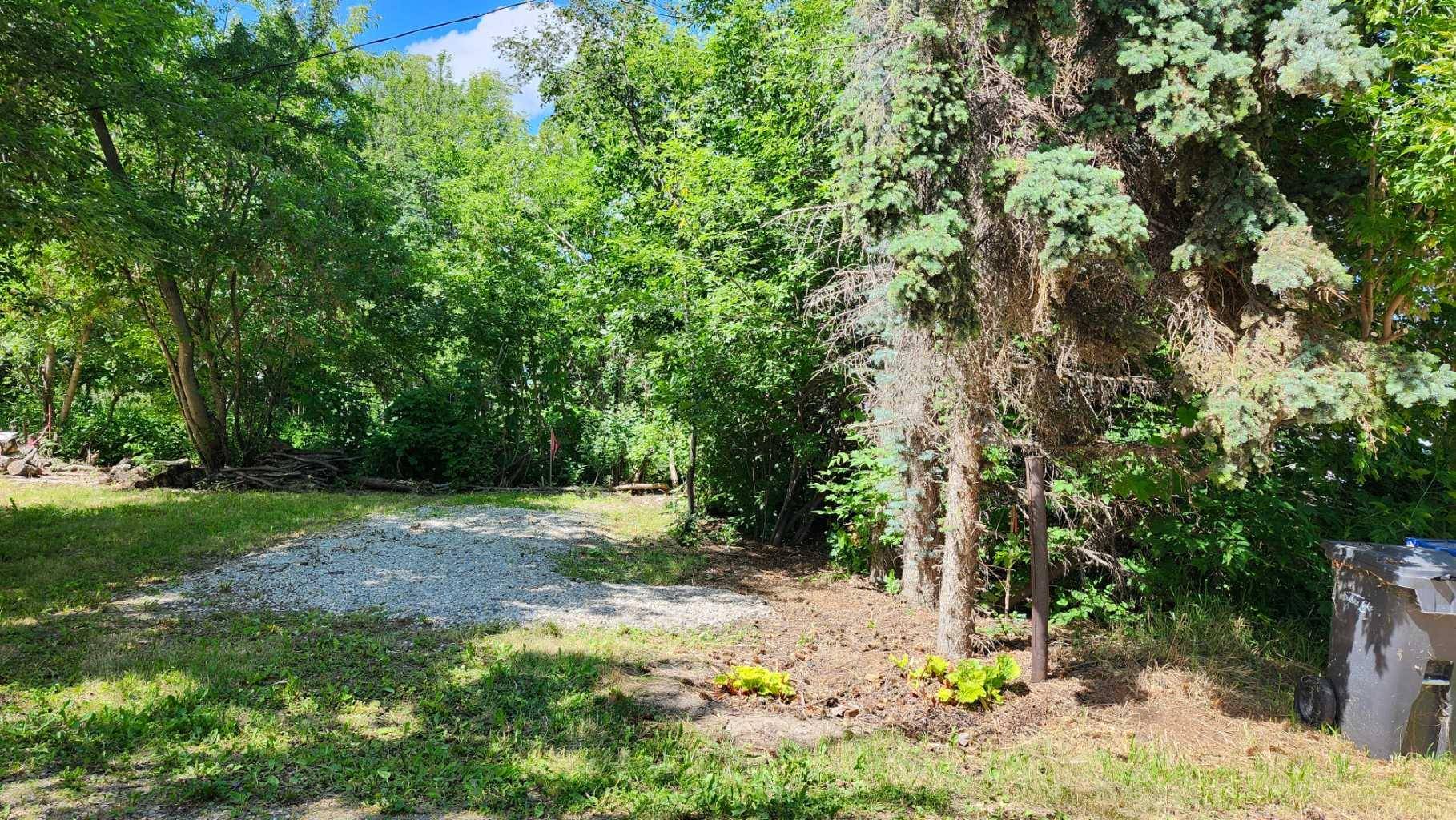 Sylvan Lake, AB T4S 1X9,5040 47 ST