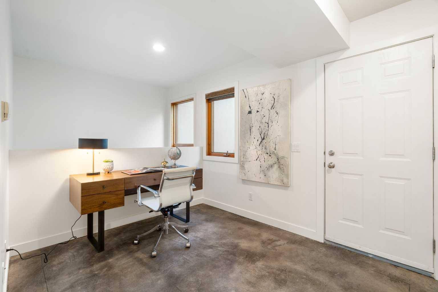 Calgary, AB T2V 5K8,5638 6 ST Southwest
