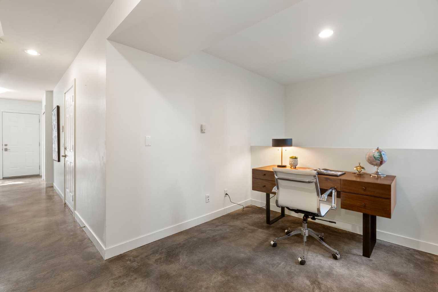 Calgary, AB T2V 5K8,5638 6 ST Southwest