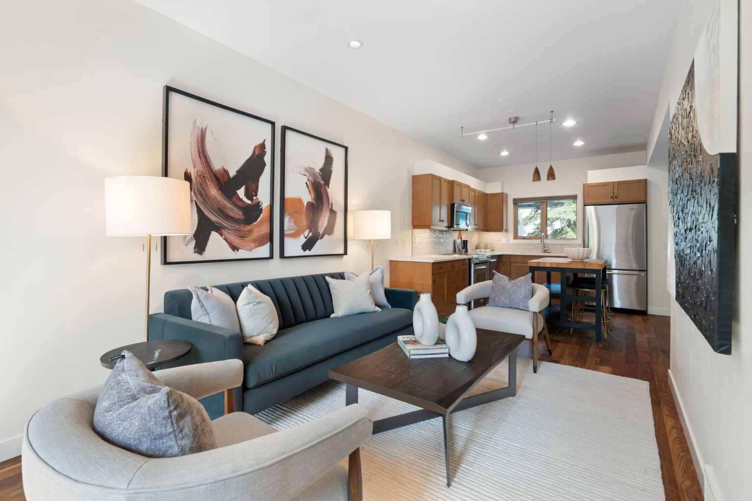 Calgary, AB T2V 5K8,5638 6 ST Southwest