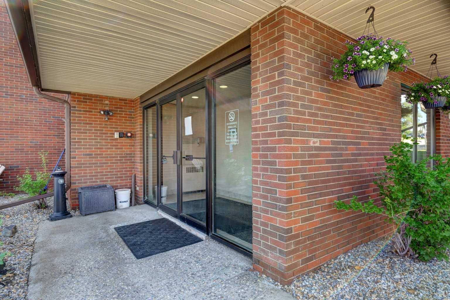Calgary, AB T3H 2P3,385 Patterson HL Southwest #4110