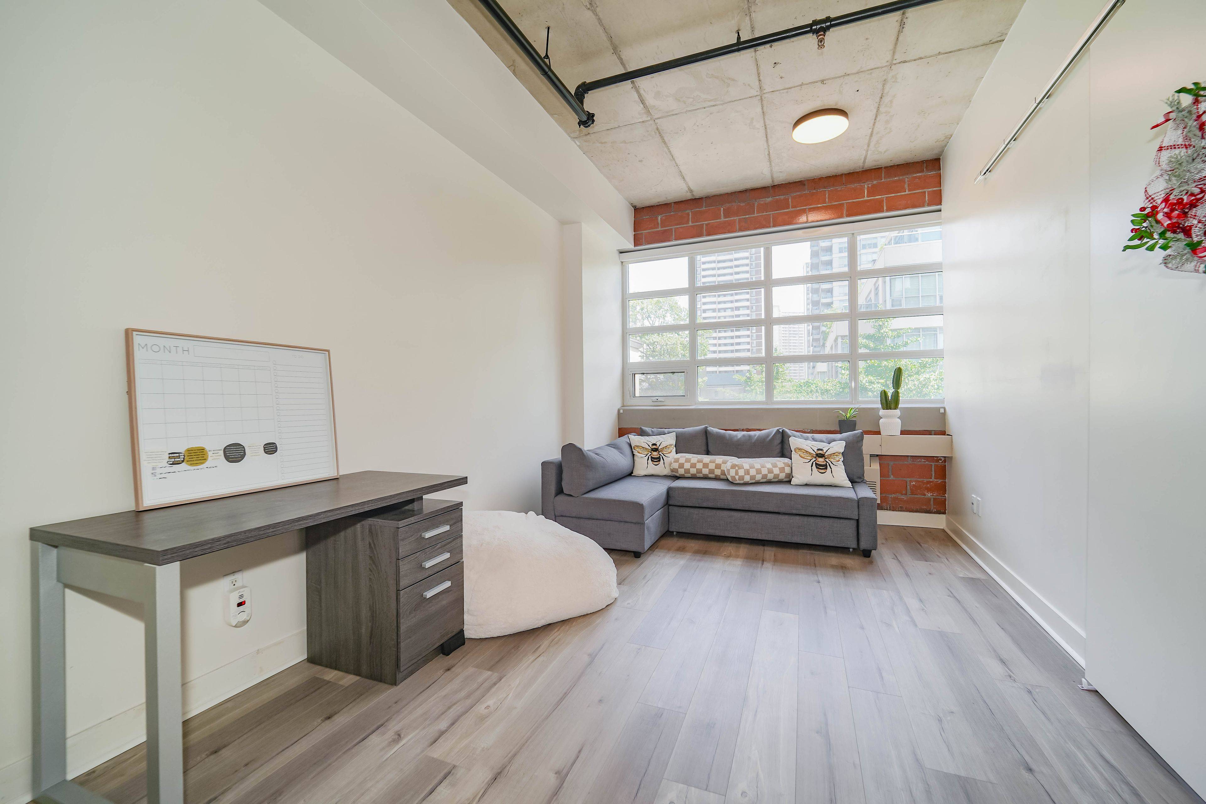 Toronto C08, ON M4Y 1B1,10 Wellesley PL #301