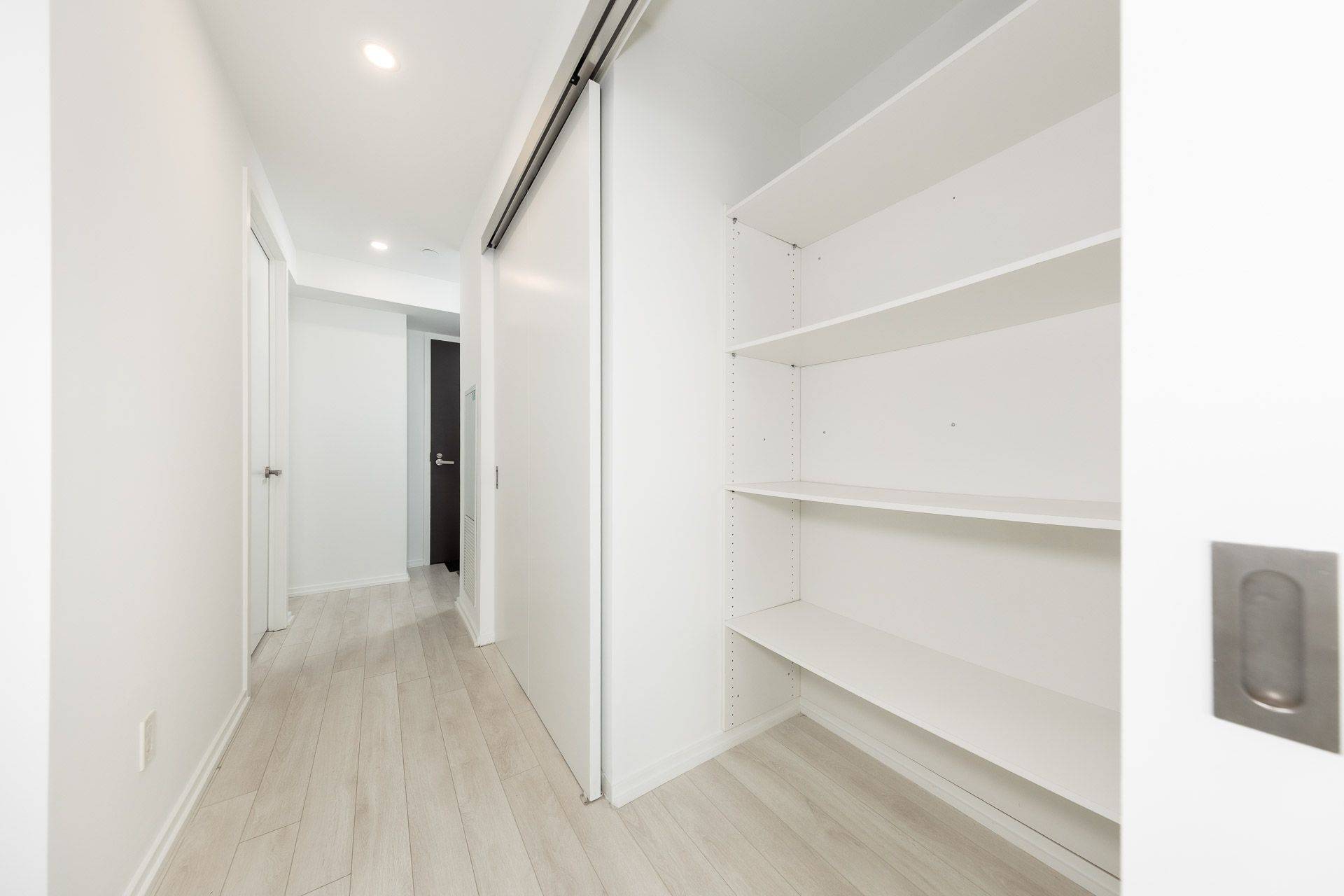 Toronto C08, ON M5B 1M4,197 Yonge ST #5104