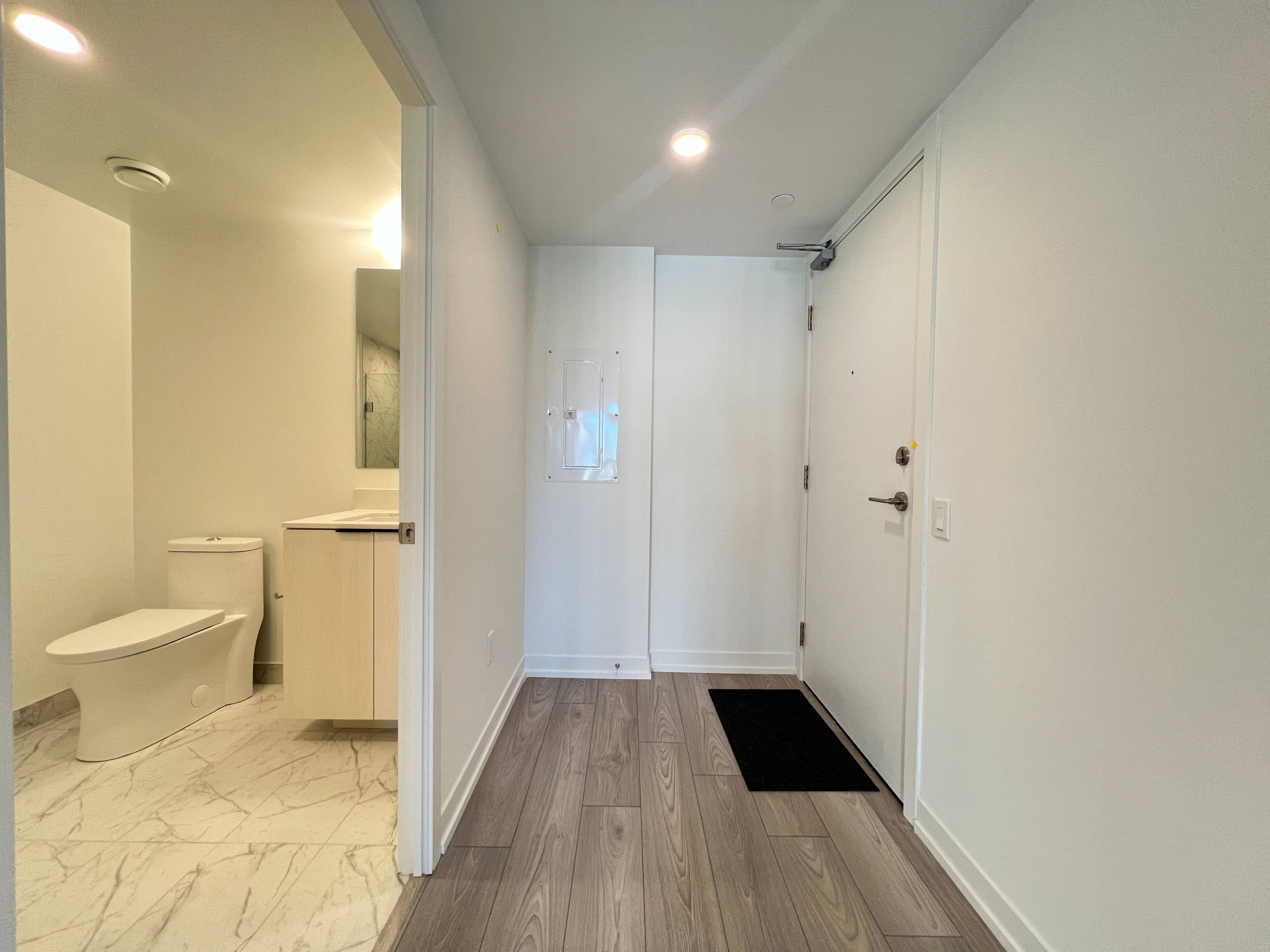 Toronto C08, ON M5B 0C5,82 Dalhousie ST #3218