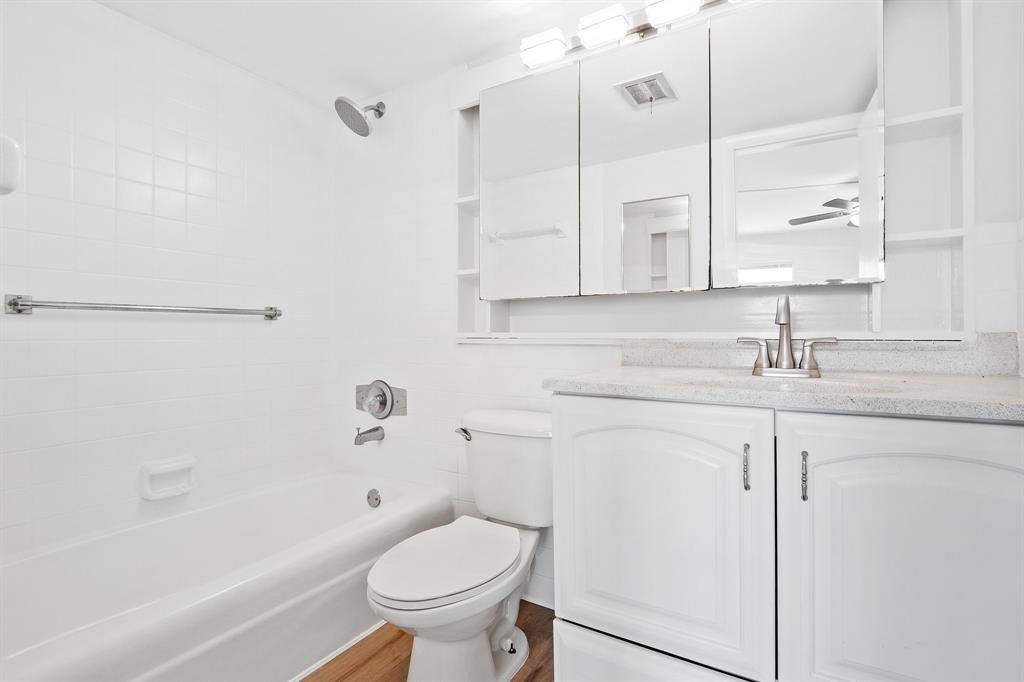 Fort Lauderdale, FL 33301,1201 SE 2nd Ct #111