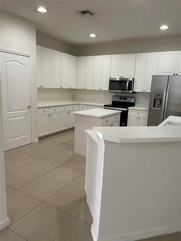 Fort Myers, FL 33908,15320 Laguna Hills Dr