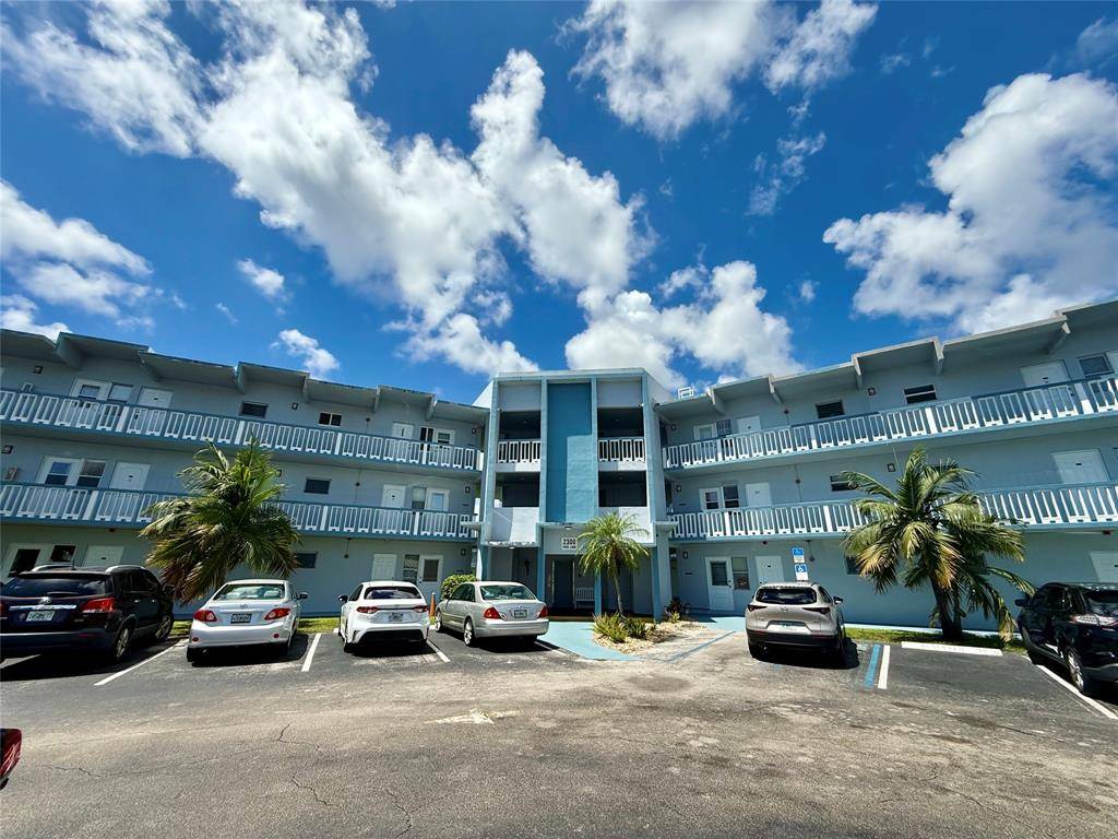 2300 Park Ln #311, Hollywood, FL 33021