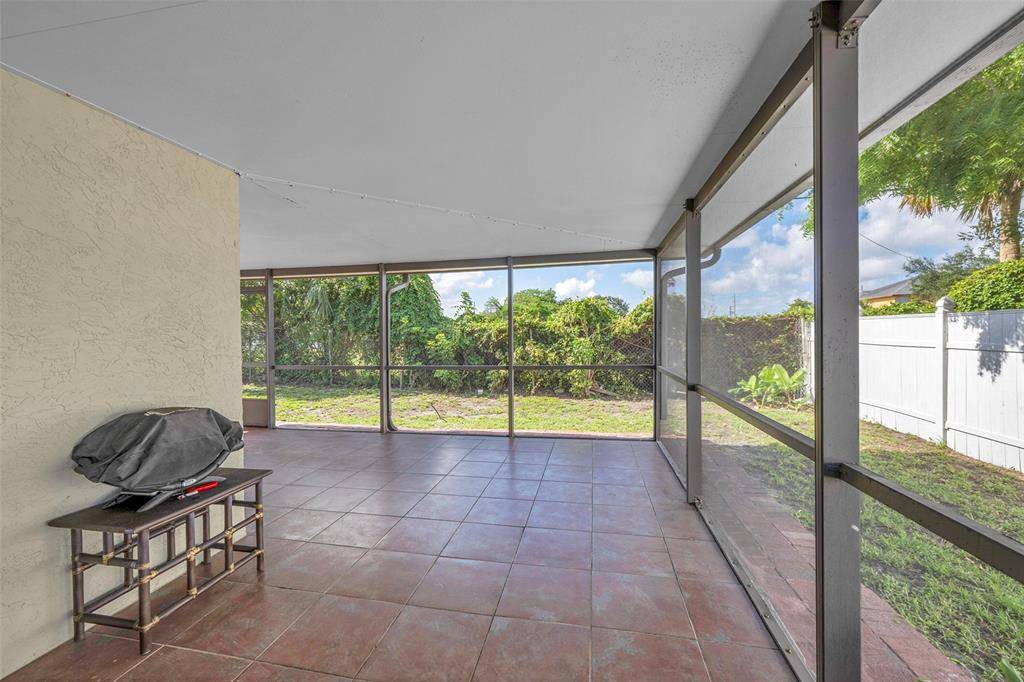 Oakland Park, FL 33311,2351 NW 29th St