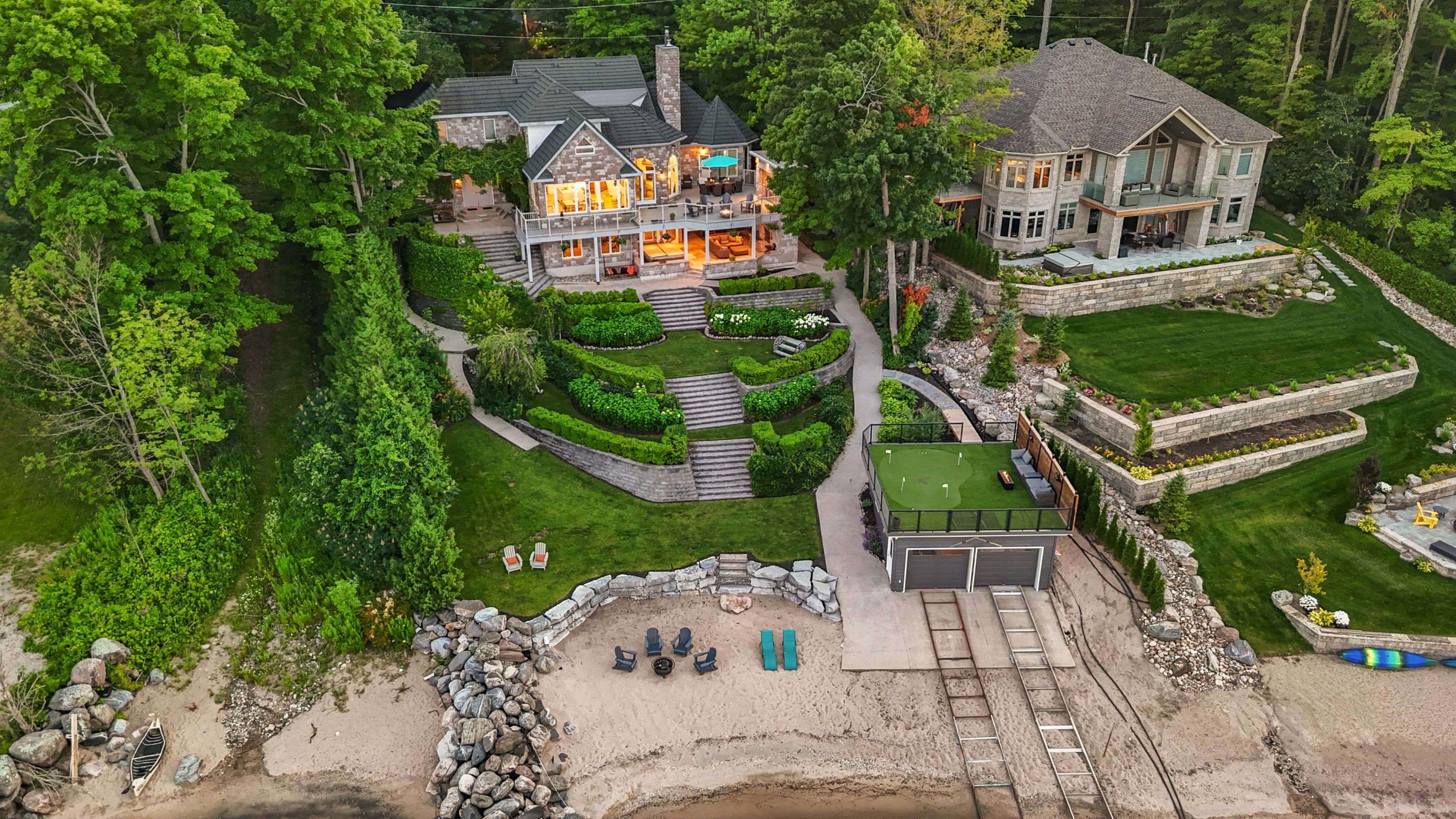 29 McArthur DR, Penetanguishene, ON L9M 1X3