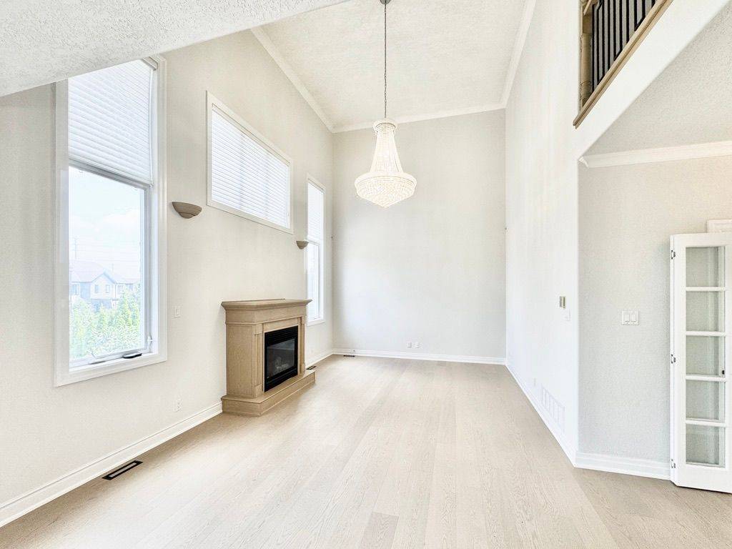 Barrie, ON L4M 6Y6,9 Margaret DR #Upper