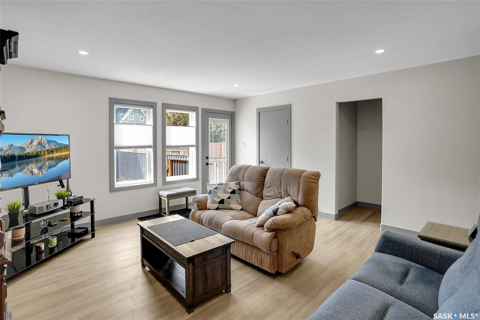 Moose Jaw, SK S6H 1G8,1164 Willow AVENUE