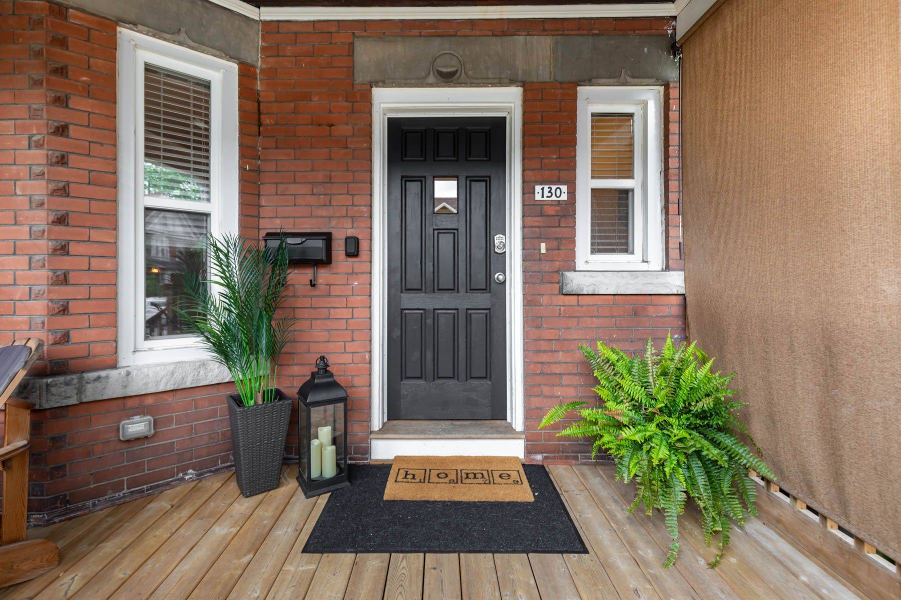 Toronto W02, ON M6P 1T9,130 St. Johns RD
