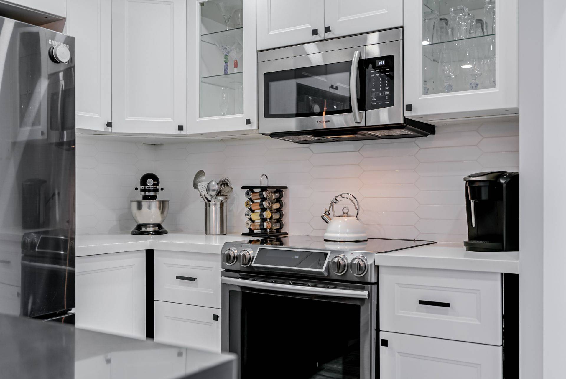 Toronto W08, ON M9C 4V9,299 Mill RD #1503