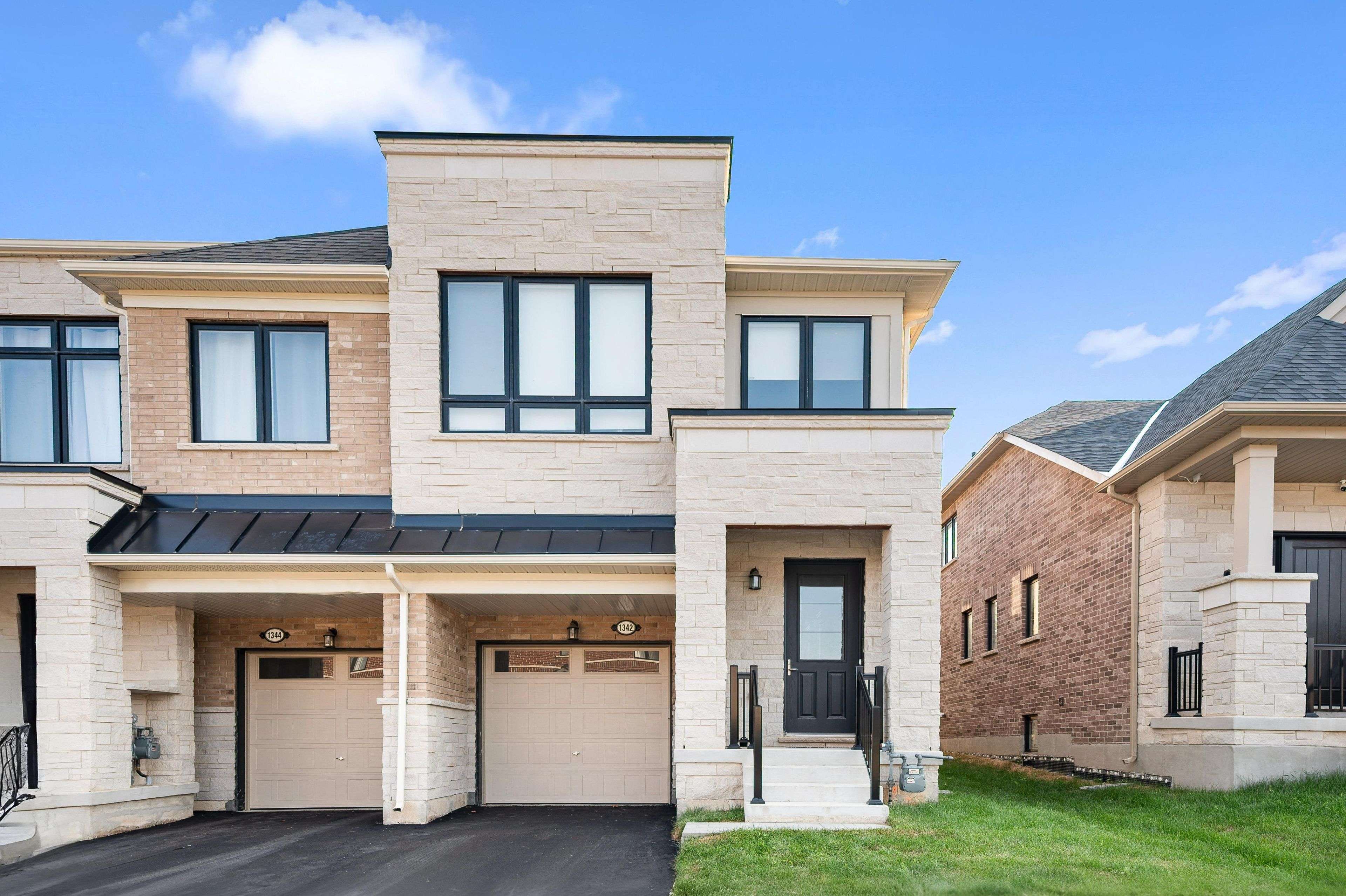 1342 Almonte DR, Burlington, ON L7P 3E3
