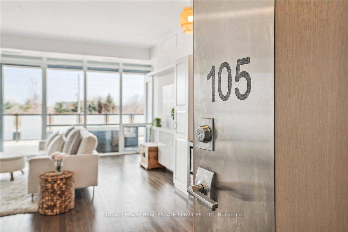 3028 Creekshore Common #105, Oakville, ON L6M 5K6