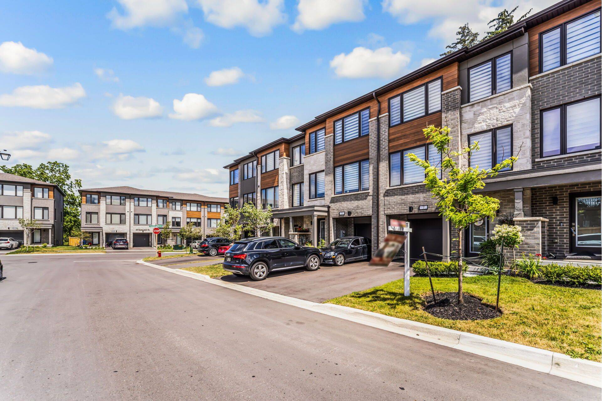 Halton Hills, ON L7G 0P5,7 Briar CT