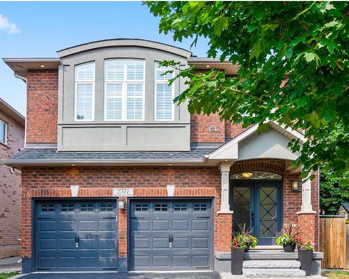 2301 Baronwood DR, Oakville, ON L6M 4Z6