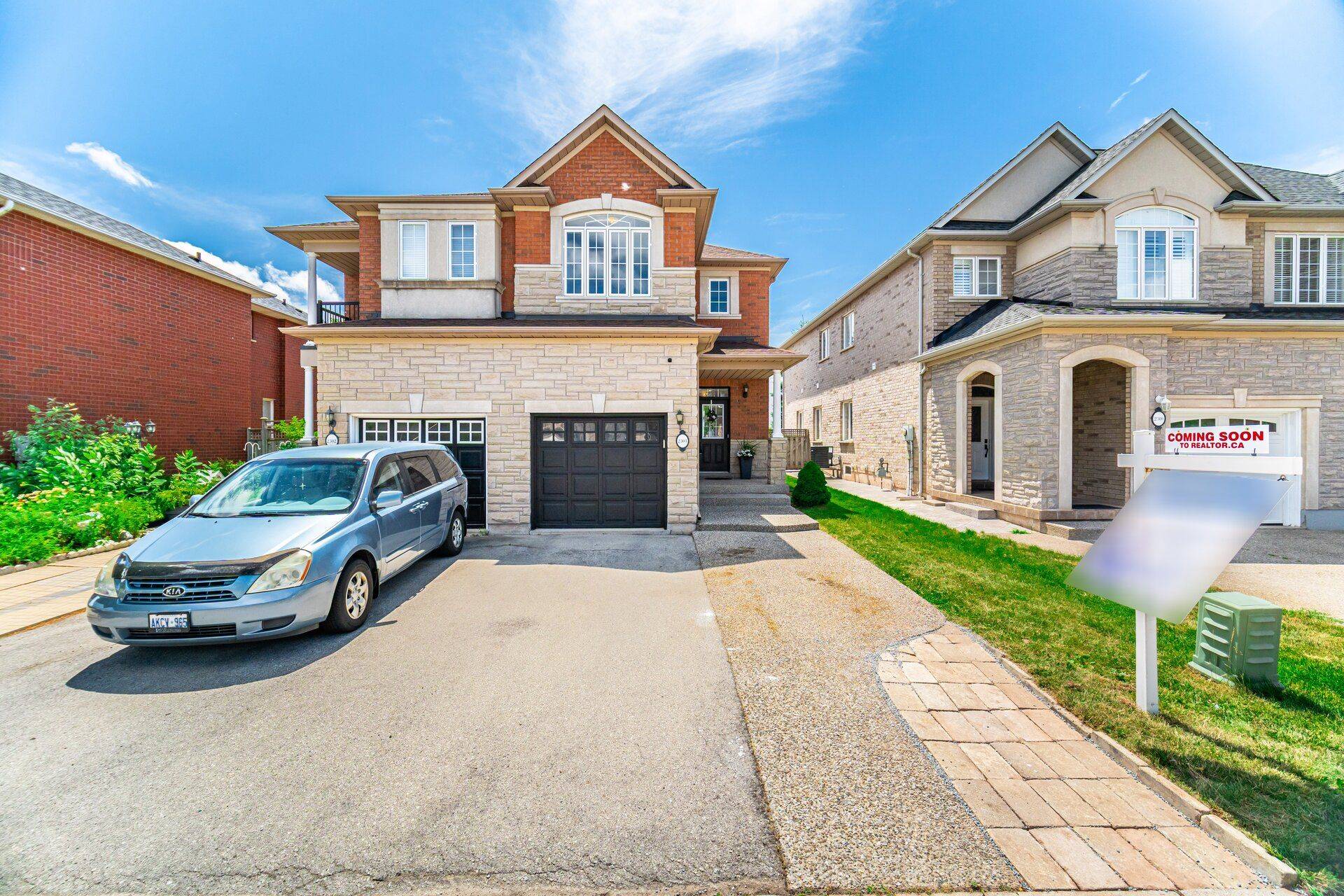Oakville, ON L6M 4P5,2304 Newcastle CRES