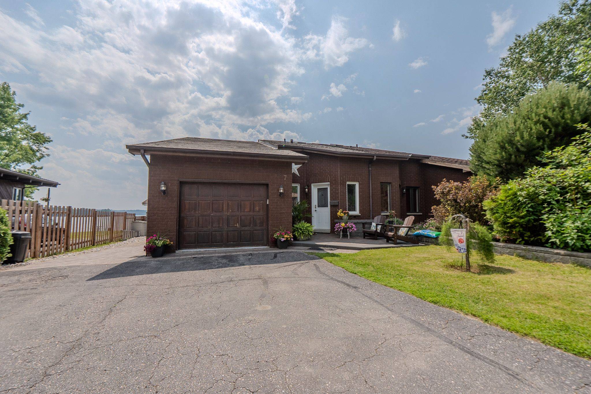 Callander, ON P0H 1H0,687 Main ST S