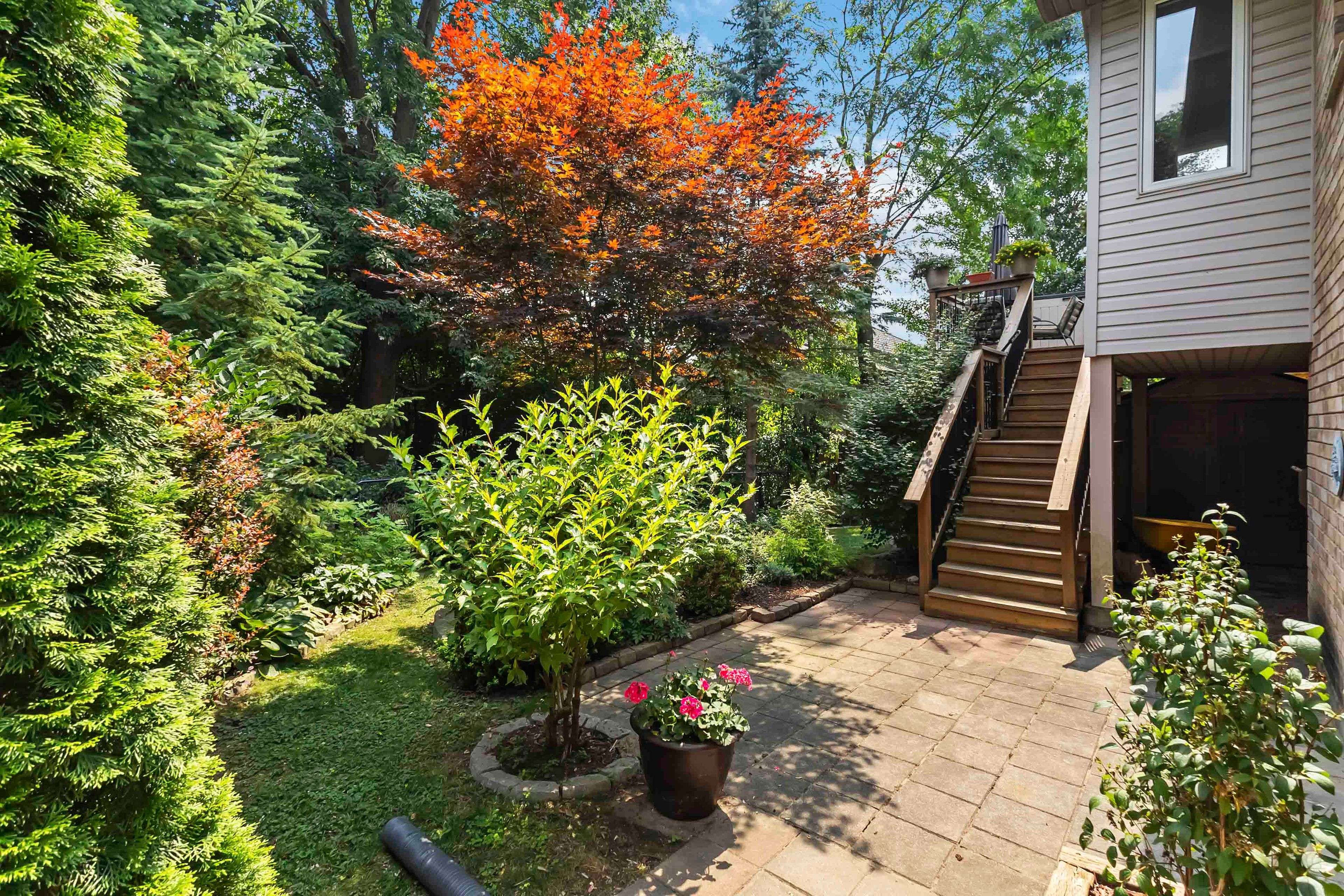 London North, ON N6H 5J6,739 THORNWOOD DR