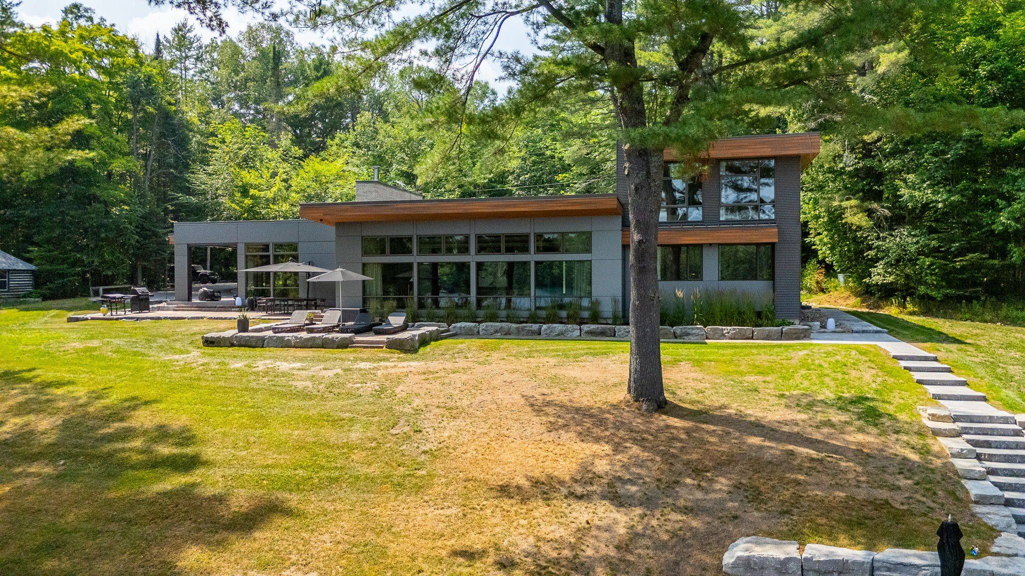 Minden Hills, ON K0M 2K0,1085 Grace RD