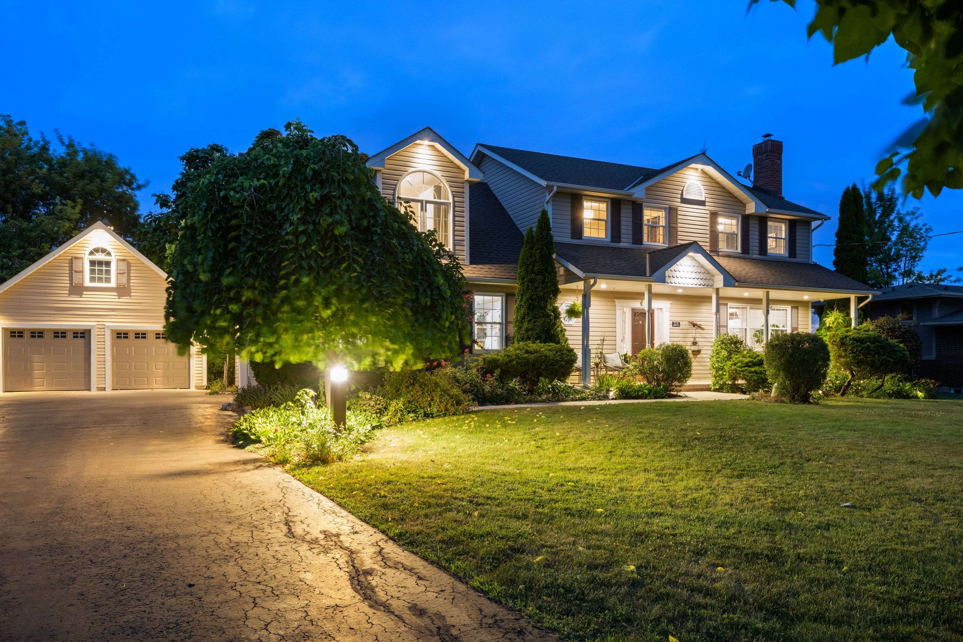 2231 Seventh ST, St. Catharines, ON L2R 6P7