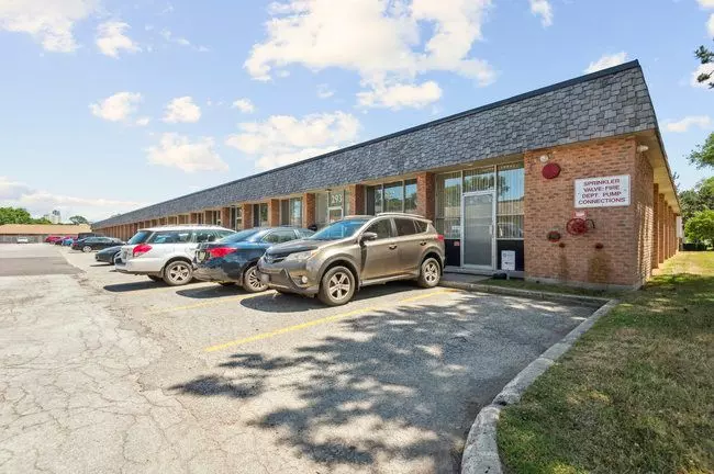 Toronto C12, ON M3B 2V1,285-295 Lesmill RD