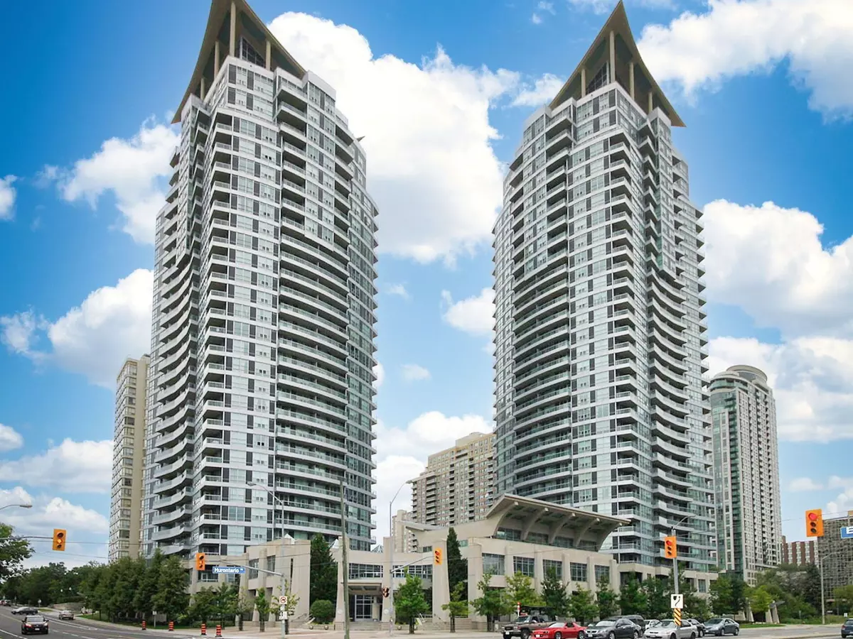 Mississauga, ON L5B 4M1,1 Elm DR #903