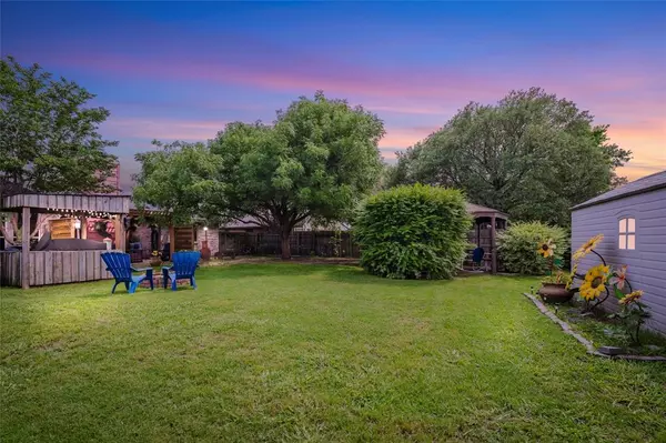 Forney, TX 75126,911 Bermuda Street