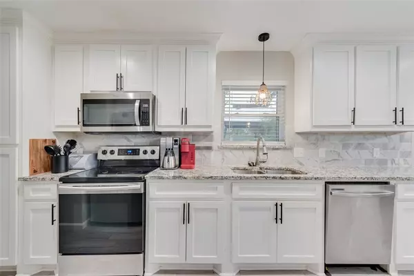 Hurst, TX 76053,1100 Billie Ruth Lane