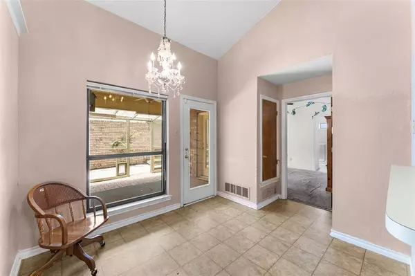 Cedar Hill, TX 75104,332 Bryant Lane
