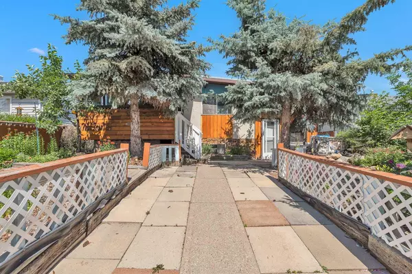 Calgary, AB T3B 2K5,4334 70 ST Northwest