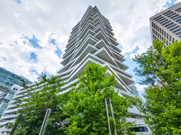 15 Queens Quay E #2907, Toronto C08, ON M5E 0C5