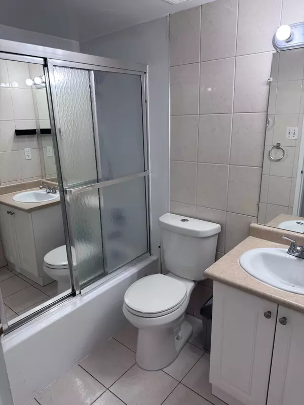 Toronto C13, ON M3A 2A3,1360 York Mills RD #Ph02