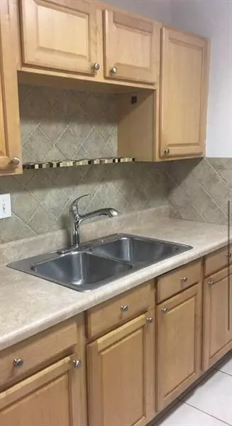 2530 Pierce St #107, Hollywood, FL 33020