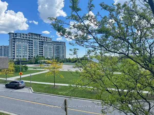 37 Galleria Pkwy #207, Markham, ON L3T 0A5