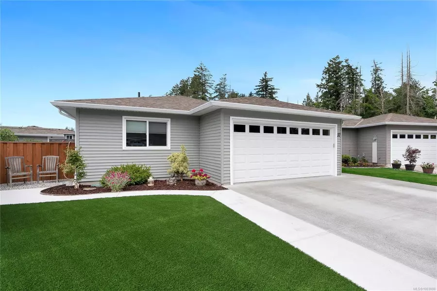 7586 Tetayut Rd #37, Central Saanich, BC V8M 0B4