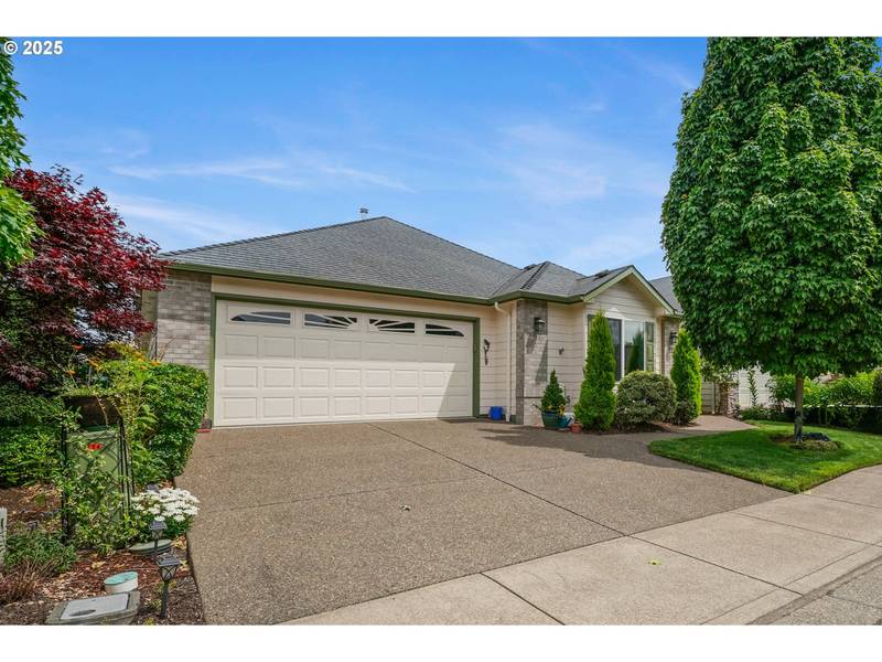 724 SE ST ANDREWS LN, Dallas, OR 97338