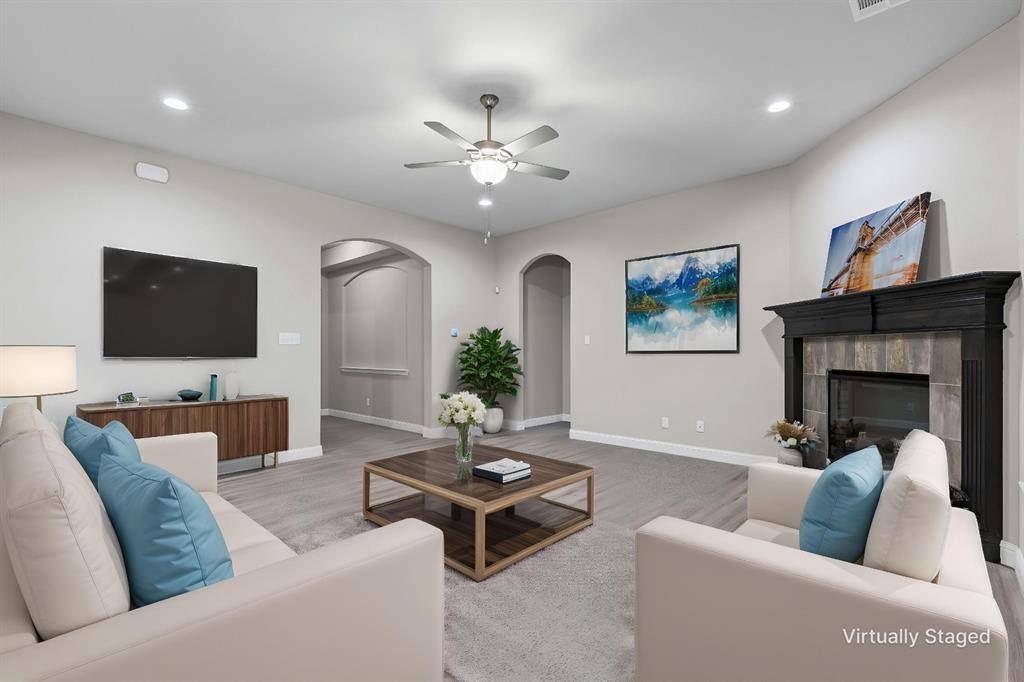 Joshua, TX 76058,628 Waterford Way