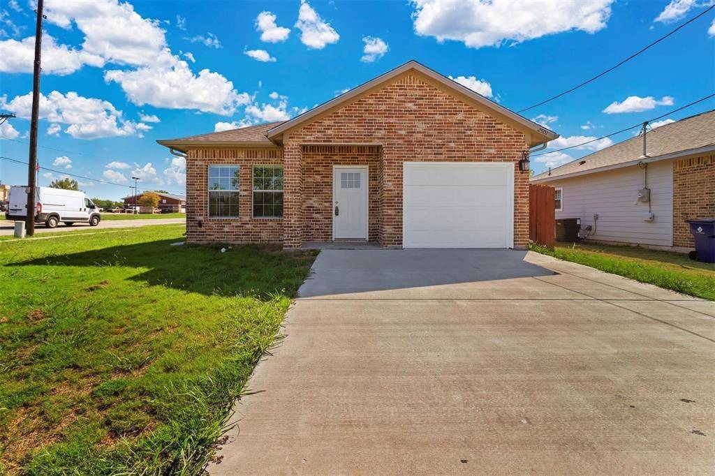 2501 Carver Street, Greenville, TX 75401