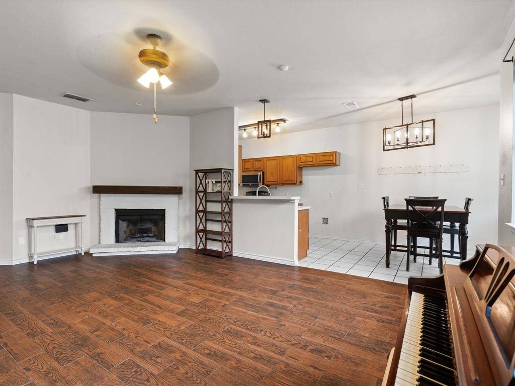 Fort Worth, TX 76262,3541 Lasso Road