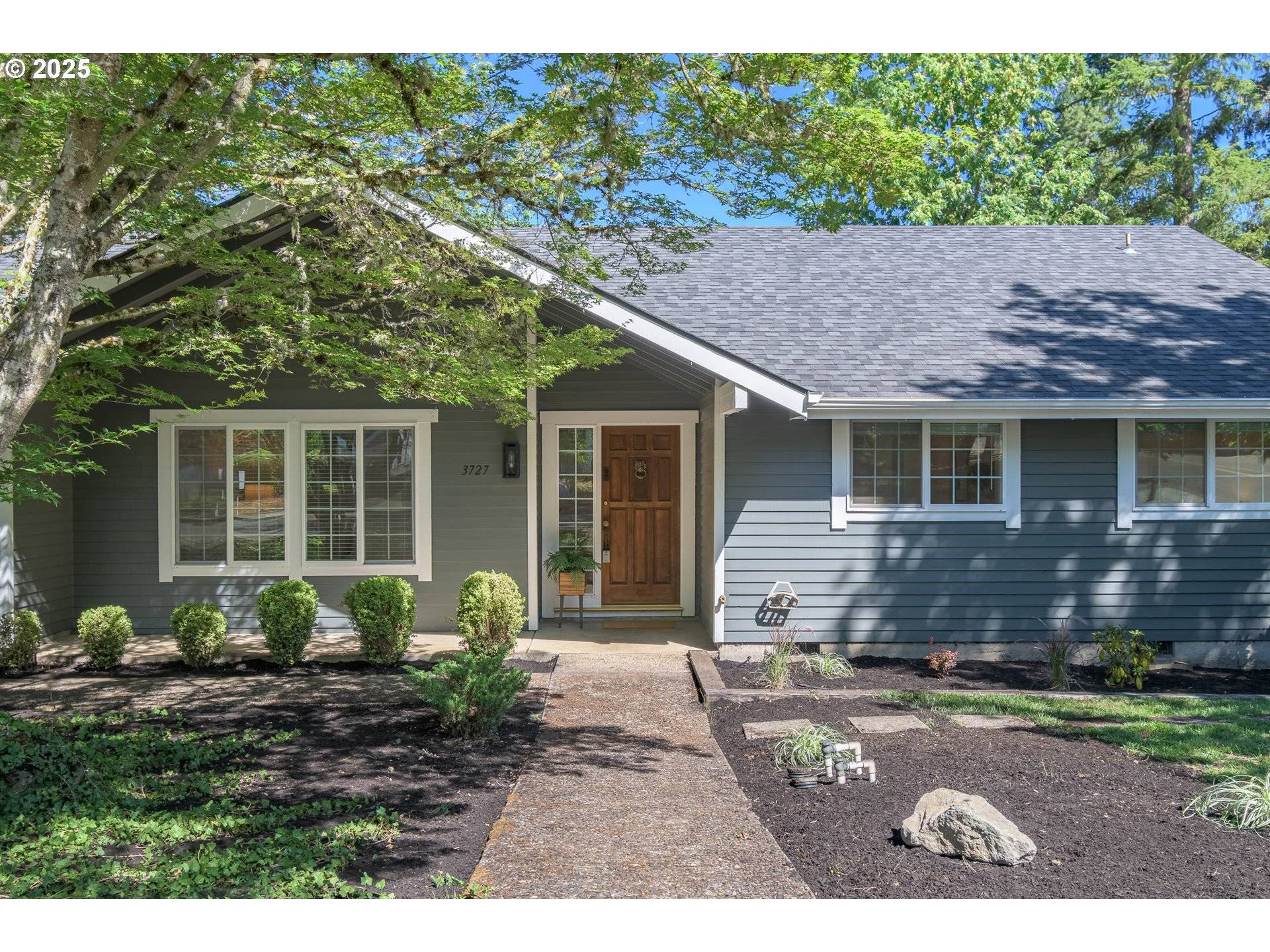 Eugene, OR 97405,3727 WILSHIRE LN