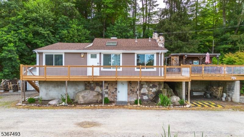 West Milford Twp., NJ 07480,54 Nosenzo Pond Rd