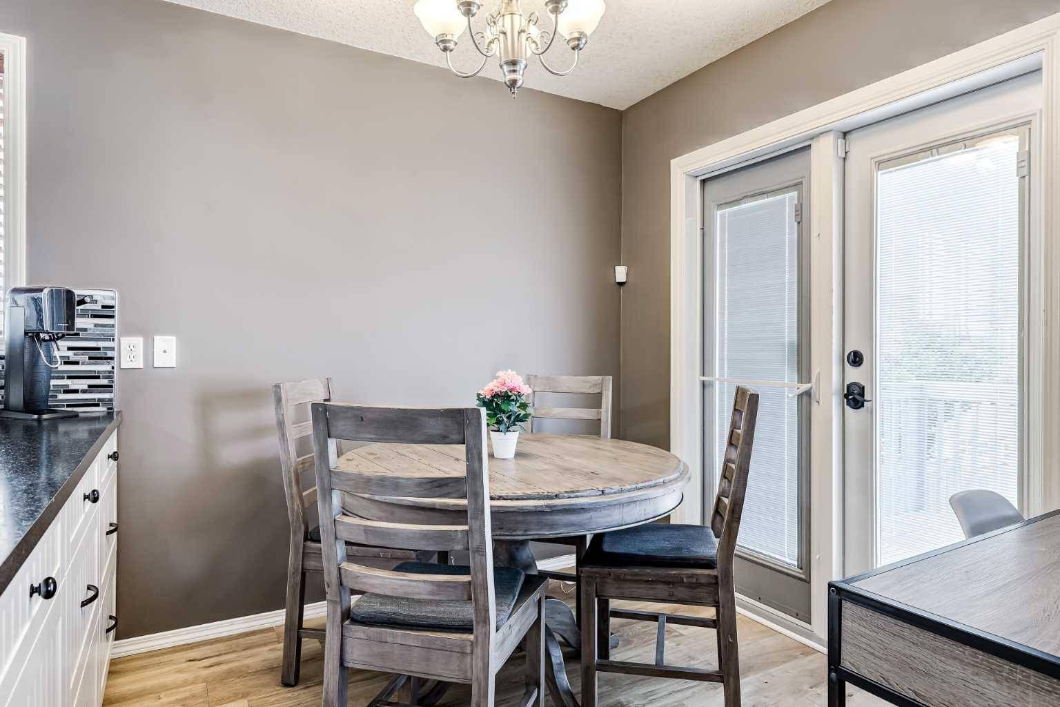 Calgary, AB T3K 5W8,224 Covehaven RD Northeast
