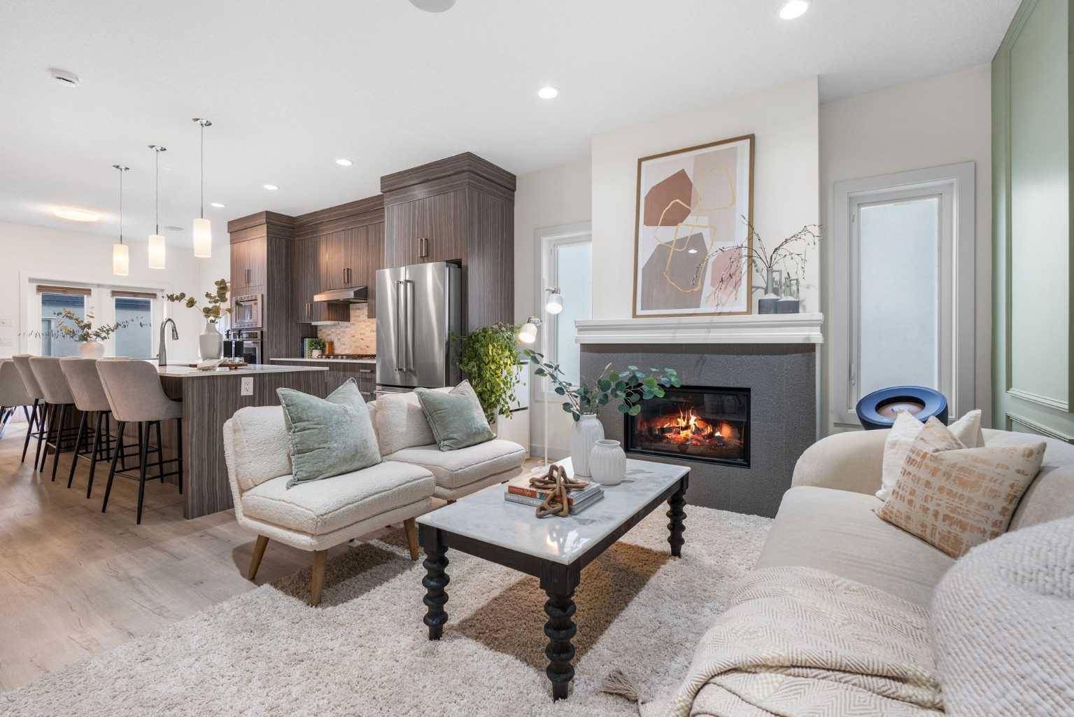 308 11 AVE Northeast #1, Calgary, AB T2E 0Z1